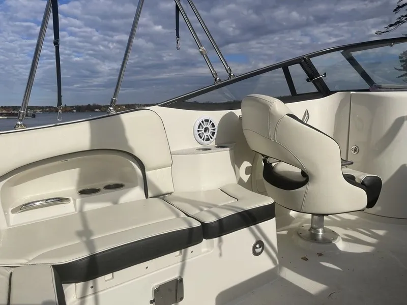 Slide: The Image of Stingray 231 DC 2020 - 22