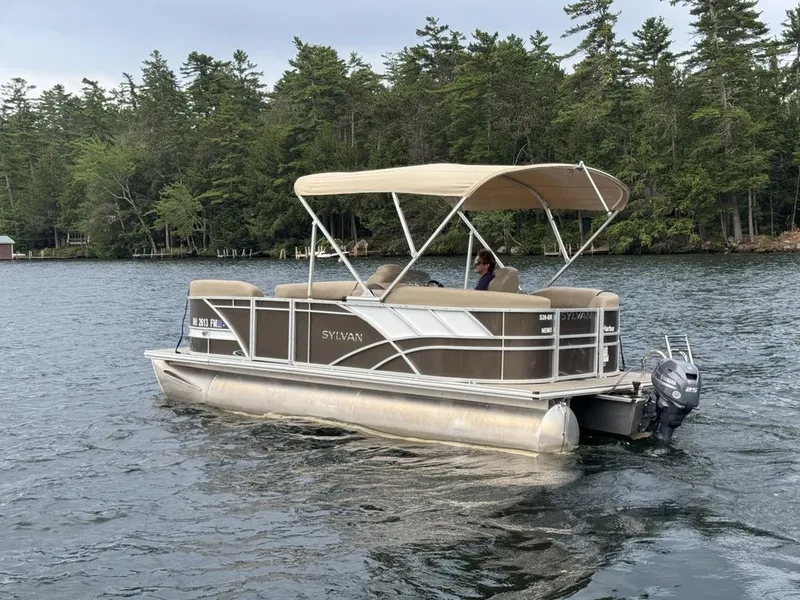 Slide: The Image of Sylvan Mirage 8520 LZ 2022 - 3