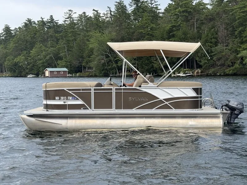 Slide: The Image of Sylvan Mirage 8520 LZ 2022 - 4