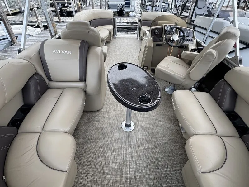 Slide: The Image of Sylvan Mirage 8520 LZ 2022 - 9