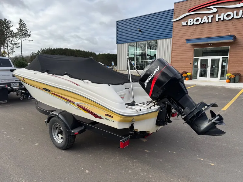 Slide: The Image of Sea Ray 185 BOW RIDER OB 2003 - 15