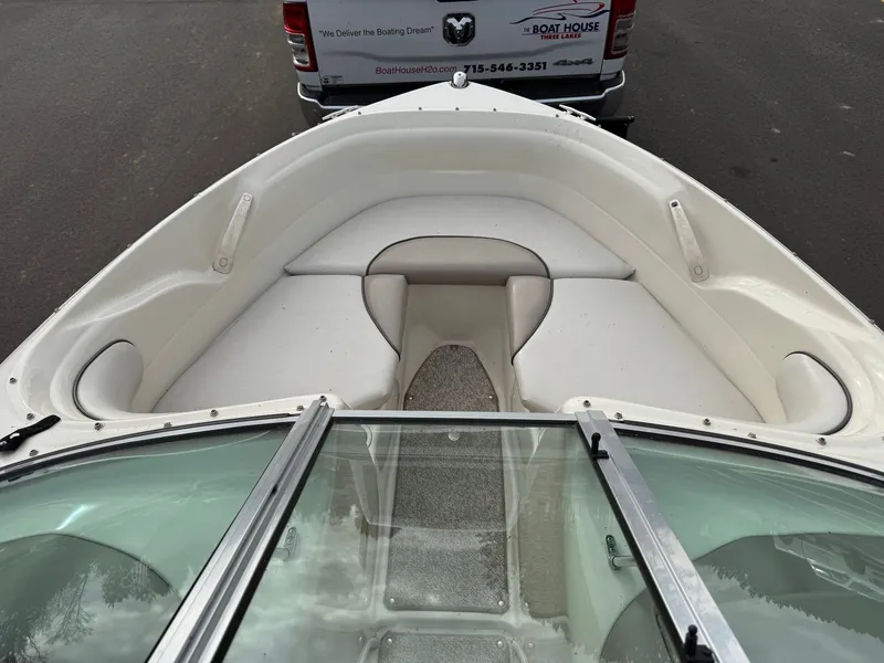 Slide: The Image of Sea Ray 185 BOW RIDER OB 2003 - 17