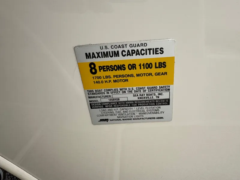 Slide: The Image of Sea Ray 185 BOW RIDER OB 2003 - 30