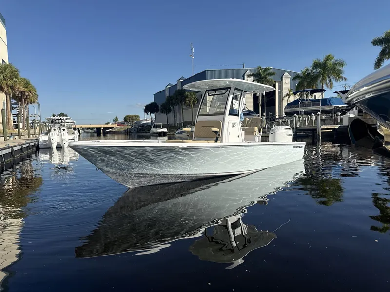 The Image of Sportsman Masters 247OE Bay Boat 2026 - 1