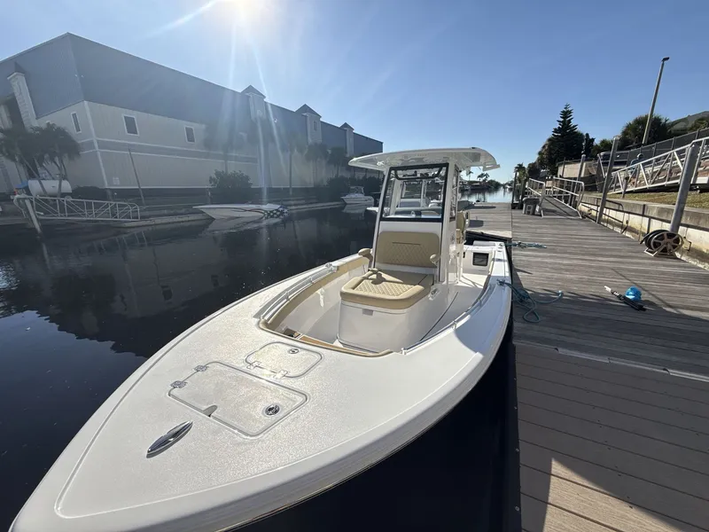 Slide: The Image of Sportsman Masters 247OE Bay Boat 2026 - 10