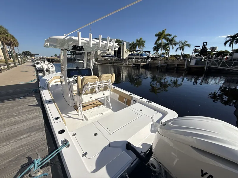 Slide: The Image of Sportsman Masters 247OE Bay Boat 2026 - 17