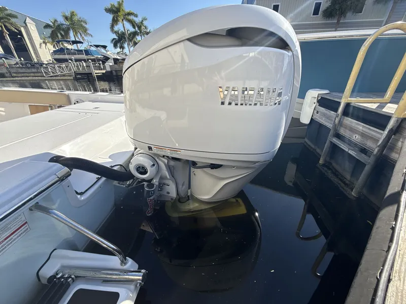 Slide: The Image of Sportsman Masters 247OE Bay Boat 2026 - 18