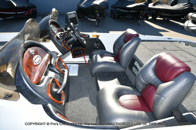 Slide: The Image of Triton TR-20 DUAL CONSOLE 2001 - 16