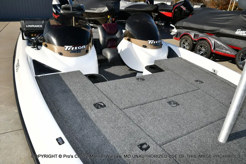 Slide: The Image of Triton TR-20 DUAL CONSOLE 2001 - 40