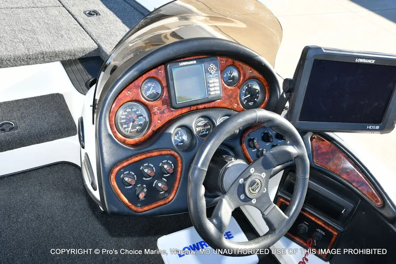 Slide: The Image of Triton TR-20 DUAL CONSOLE 2001 - 49