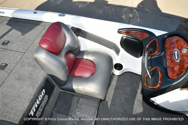 Slide: The Image of Triton TR-20 DUAL CONSOLE 2001 - 52