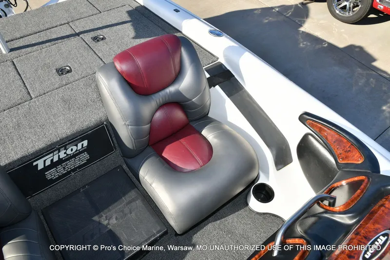 Slide: The Image of Triton TR-20 DUAL CONSOLE 2001 - 58