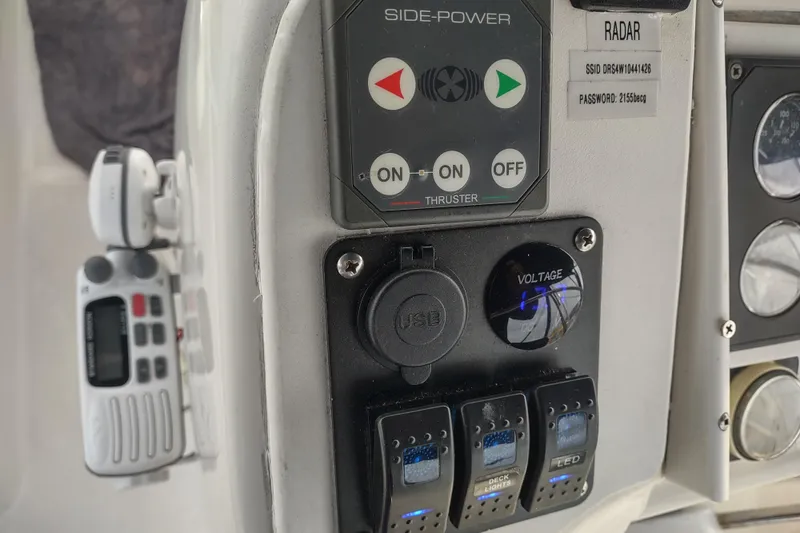 Slide: The Image of Thermostat and heater controls on 1993 Beneteau Moorings 445 yacht interior. - 44