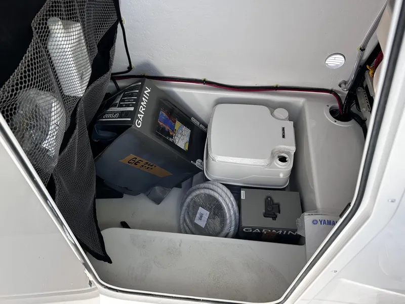 Slide: The Image of Parker Marine 230 Coastal Elite 2026 - 13