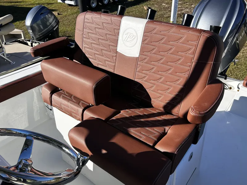 Slide: The Image of Parker Marine 230 Coastal Elite 2026 - 16