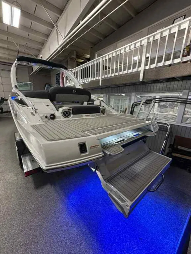 Slide: The Image of Crownline Boats 288 SS 2026 - 20