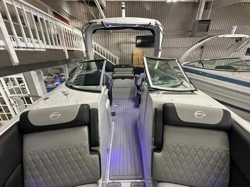 Slide: The Image of Crownline Boats 288 SS 2026 - 8