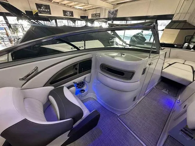 Slide: The Image of Crownline Boats 260 SS 2026 - 14