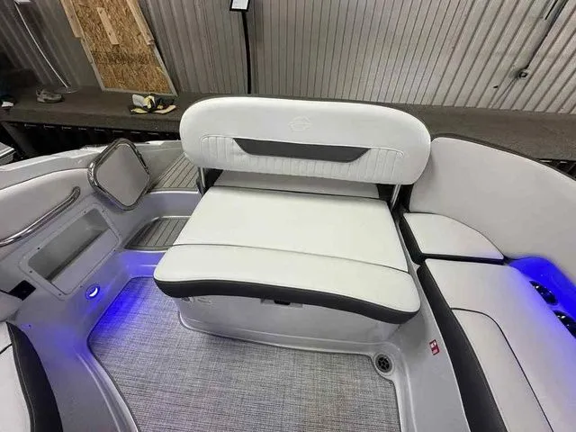 Slide: The Image of Crownline Boats 260 SS 2026 - 18