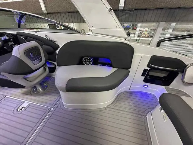 Slide: The Image of Crownline Boats 288 SS 2026 - 17