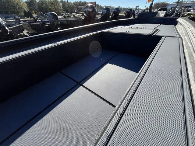 Slide: The Image of Xpress Bayou 18V 2026 - 10