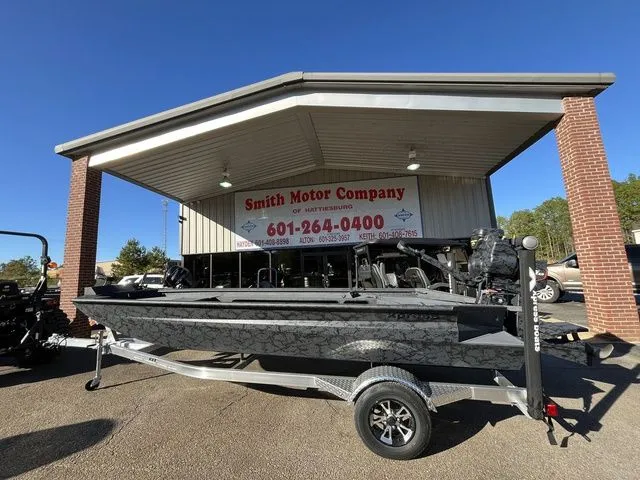 Slide: The Image of Xpress Bayou 18V 2026 - 18