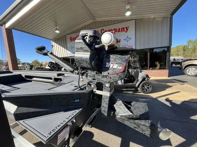 Slide: The Image of Xpress Bayou 18V 2026 - 5