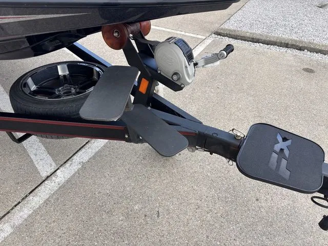 Slide: The Image of Skeeter FX20 Limited Edition 2019 - 10