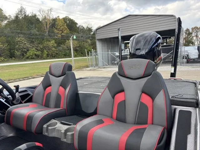 Slide: The Image of Skeeter FX20 Limited Edition 2019 - 14