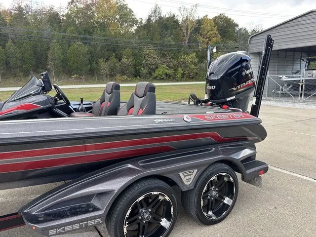 Slide: The Image of Skeeter FX20 Limited Edition 2019 - 15