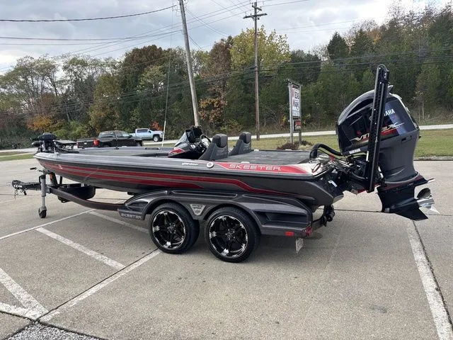 Slide: The Image of Skeeter FX20 Limited Edition 2019 - 16