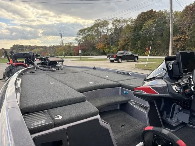 Slide: The Image of Skeeter FX20 Limited Edition 2019 - 17