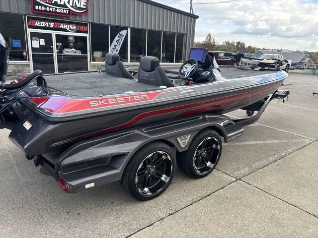 Slide: The Image of Skeeter FX20 Limited Edition 2019 - 3