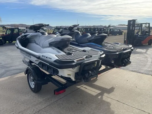 Slide: The Image of Sea-Doo GTX 2024 - 4