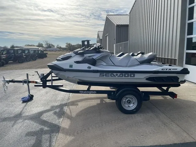 Slide: The Image of Sea-Doo GTX 2024 - 5