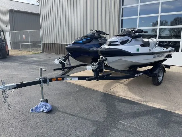 Slide: The Image of Sea-Doo GTX 2024 - 6