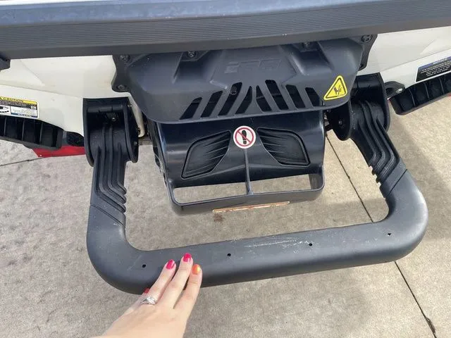 Slide: The Image of Sea-Doo GTX 2024 - 9