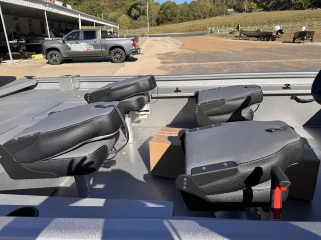 Slide: The Image of Lowe Outlet 20 2026 - 5