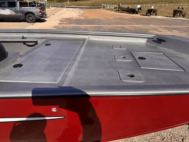 Slide: The Image of Lowe Outlet 20 2026 - 6