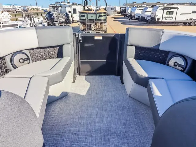 Slide: The Image of Alera M 23Q 2026 - 10