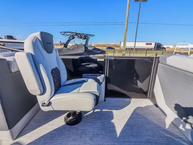 Slide: The Image of Alera M 23Q 2026 - 16