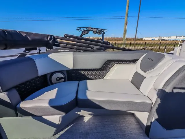 Slide: The Image of Alera M 23Q 2026 - 19