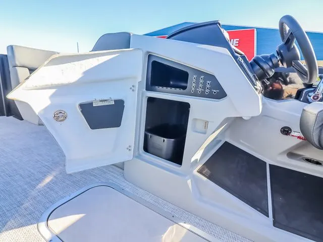 Slide: The Image of Alera M 23Q 2026 - 26