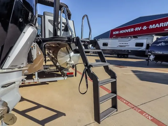 Slide: The Image of Alera M 23Q 2026 - 33