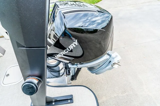 Slide: The Image of Alera M 25L 2026 - 19