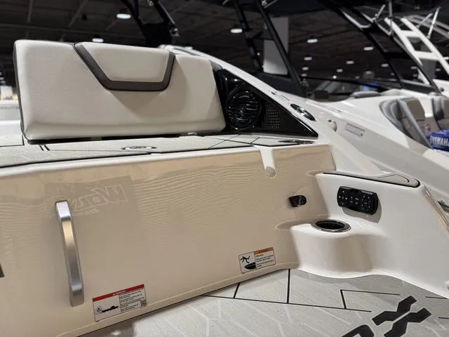 Slide: The Image of Yamaha 252XE 2025 - 13