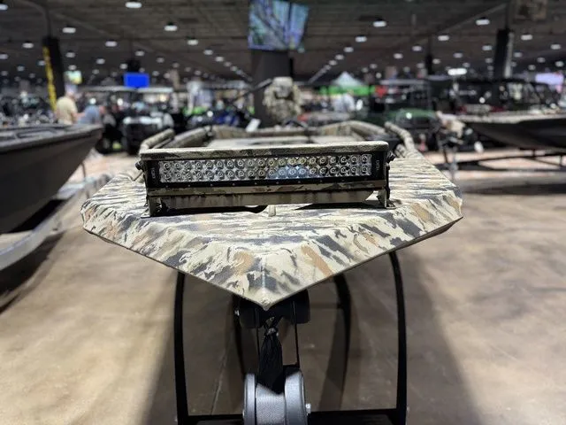 Slide: The Image of Excel Shallow Water F4 1751 F4 2025 - 3