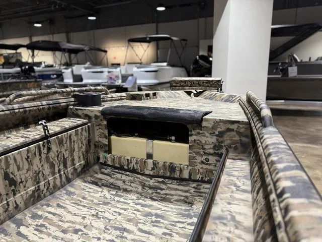 Slide: The Image of Excel Shallow Water F4 1751 F4 2025 - 8