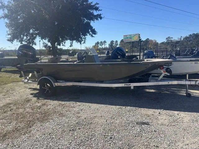 The Image of Thor 1900 Lake Hammer Side Console Elite 2026 - 1