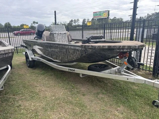 The Image of Thor 1900 Lake Hammer Side Console Elite 2026 - 1